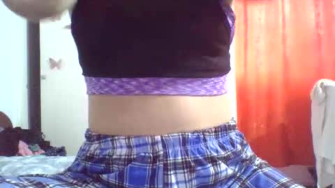 Snapshot of mia_k02 chatting on November 4, 10:20 pm Mia online show from November 4, 10:20 pm