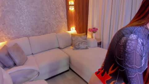 Mia Lane online show from December 15, 11:36 am