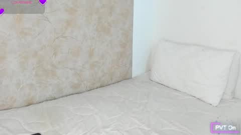 Snapshot of mia_lehn chatting on March 7, 10:54 pm MIA online show from March 7, 10:54 pm