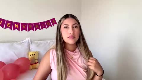 Snapshot of mia_lehn chatting on January 18, 7:28 pm MIA online show from January 18, 7:28 pm