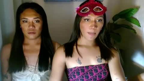Mia online show from March 2, 9:11 pm