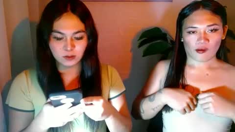 Mia online show from March 6, 4:41 am