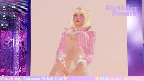 Snapshot of mia_lilah chatting on September 14, 8:30 pm Mia online show from September 14, 8:30 pm