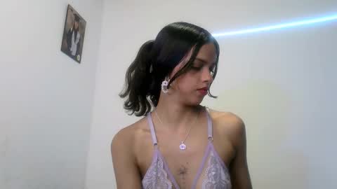 Snapshot of mia_lucy_21 chatting on November 10, 7:46 pm mia lucy 21 online show from November 10, 7:46 pm