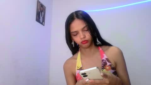 Snapshot of mia_lucy_21 chatting on November 21, 8:18 pm mia lucy 21 online show from November 21, 8:18 pm