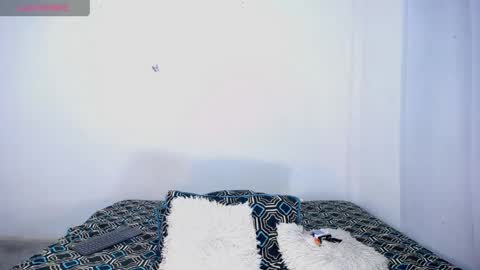 Snapshot of mia_luxce29 chatting on May 8, 2:17 am ---Mia--- online show from May 8, 2:17 am