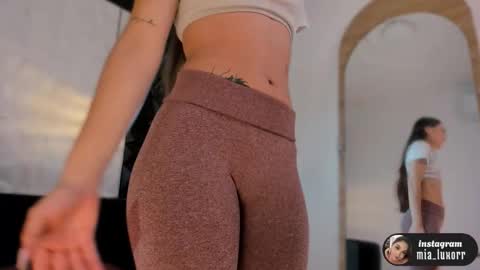 mia_luxor online show from February 23, 11:51 am