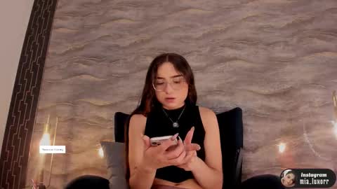 mia_luxor online show from March 29, 11:32 am