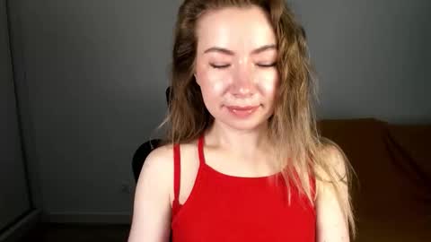 Mia online show from May 7, 6:41 am