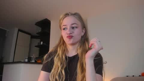 Mia here Appreciate your support online show from October 18, 11:55 am