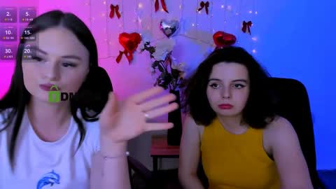 Snapshot of mia_mooon_ chatting on May 15, 8:54 am mia_mooon_ online show from May 15, 8:54 am