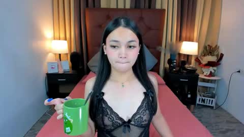 Snapshot of mia_mow chatting on February 15, 10:44 am They called me MIA online show from February 15, 10:44 am