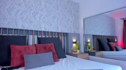 MIa online show from February 12, 4:22 pm