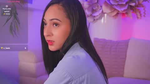 Snapshot of mia_patrick1 chatting on March 25, 11:38 am Mia online show from March 25, 11:38 am