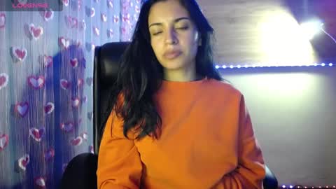 Snapshot of mia_petitebaby chatting on February 5, 2:40 am Ma online show from February 5, 2:40 am