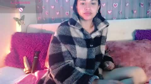 Snapshot of mia_petitebaby chatting on March 16, 3:12 am Ma online show from March 16, 3:12 am