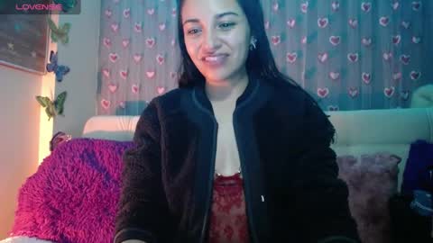 Snapshot of mia_petitebaby chatting on April 19, 2:11 am Ma online show from April 19, 2:11 am