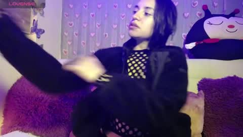 Snapshot of mia_petitebaby chatting on May 1, 2:38 am Ma online show from May 1, 2:38 am