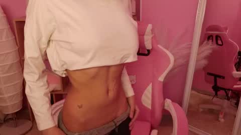 Snapshot of mia_purr chatting on February 2, 3:00 pm Mia online show from February 2, 3:00 pm