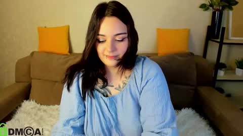 Mia online show from October 4, 1:14 am