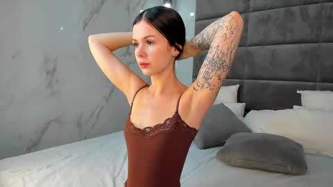 Snapshot of mia_rioti chatting on February 9, 9:35 am Mia Rioti online show from February 9, 9:35 am