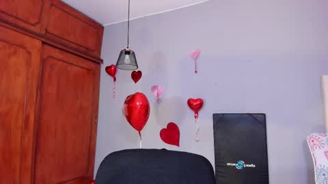 Snapshot of mia_rissi chatting on February 27, 2:32 pm Mia online show from February 27, 2:32 pm