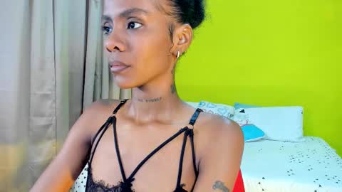Snapshot of mia_rissi chatting on November 4, 2:49 pm Mia online show from November 4, 2:49 pm