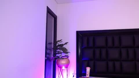 Snapshot of mia_roosee1 chatting on February 20, 6:19 am mia online show from February 20, 6:19 am