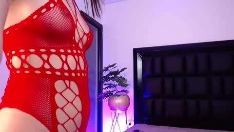 Snapshot of mia_roosee1 chatting on March 10, 5:34 am mia online show from March 10, 5:34 am