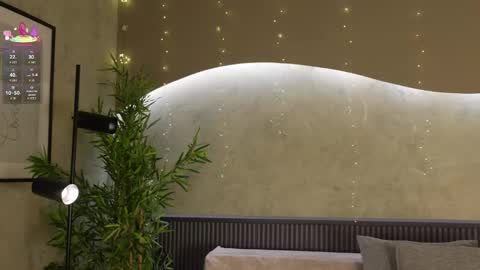 mia_rosalie online show from May 23, 11:36 am