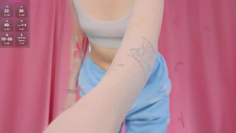 Mia  Roxy online show from February 9, 9:35 am