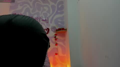 Mia . online show from February 27, 12:05 pm