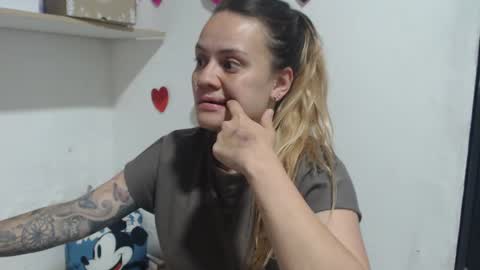 Mia Sepulveda online show from December 4, 3:15 am