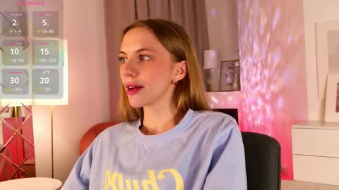 Snapshot of mia_silk chatting on February 2, 8:29 pm Mia online show from February 2, 8:29 pm