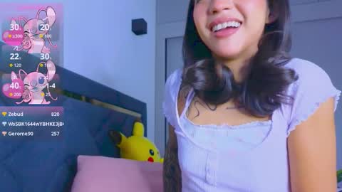 Snapshot of mia_sirenia chatting on October 11, 7:23 pm Mia online show from October 11, 7:23 pm