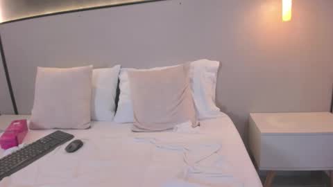 Snapshot of mia_slora chatting on March 11, 12:22 pm M I A online show from March 11, 12:22 pm