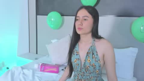 Snapshot of mia_slora chatting on March 17, 12:19 pm M I A online show from March 17, 12:19 pm