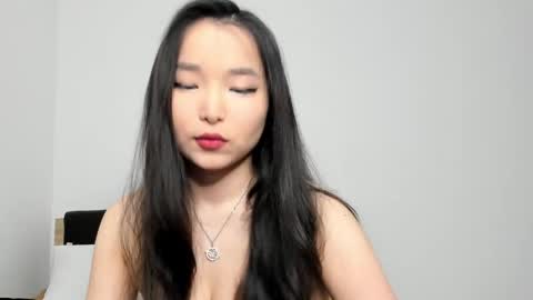  Your Soyun  online show from May 5, 1:30 pm