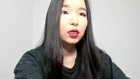 Snapshot of mia_soyun chatting on May 22, 1:17 pm Your Soyun online show from May 22, 1:17 pm