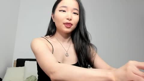 Snapshot of mia_soyun chatting on May 25, 1:50 pm Your Soyun online show from May 25, 1:50 pm