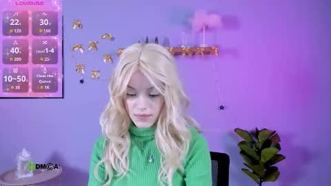 Snapshot of mia_starrr_ chatting on January 14, 9:48 am mia_starrr_ online show from January 14, 9:48 am