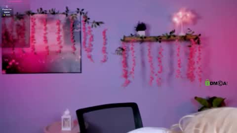 Snapshot of mia_starrr_ chatting on January 15, 10:09 am mia_starrr_ online show from January 15, 10:09 am