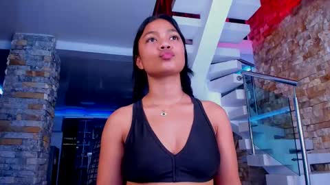 Snapshot of mia_steele01 chatting on March 27, 6:51 pm Mia steele online show from March 27, 6:51 pm