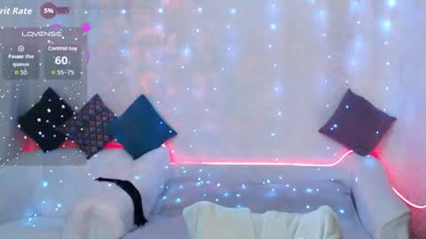 Snapshot of mia_sunn chatting on June 14, 2:24 am mia_sunn online show from June 14, 2:24 am