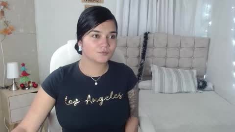 Mia  online show from January 11, 3:55 am