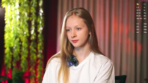 Mia online show from January 19, 3:05 pm