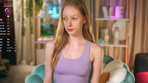 Mia online show from March 27, 4:07 pm