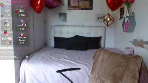 MIA  online show from March 30, 2:51 pm