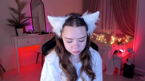 Snapshot of mia_vixen_ chatting on February 15, 3:42 am VixenMia online show from February 15, 3:42 am