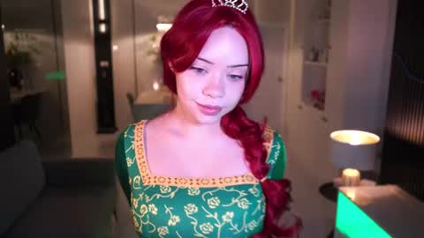 Snapshot of mia_vixen_ chatting on October 12, 2:32 am VixenMia online show from October 12, 2:32 am